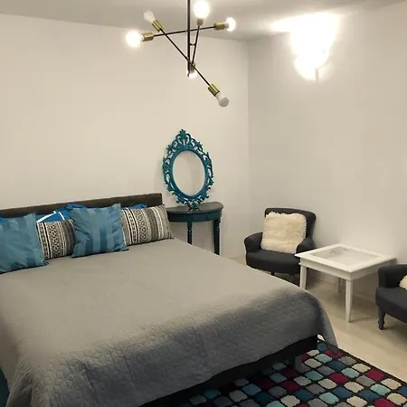 Emerald Studio Center City *